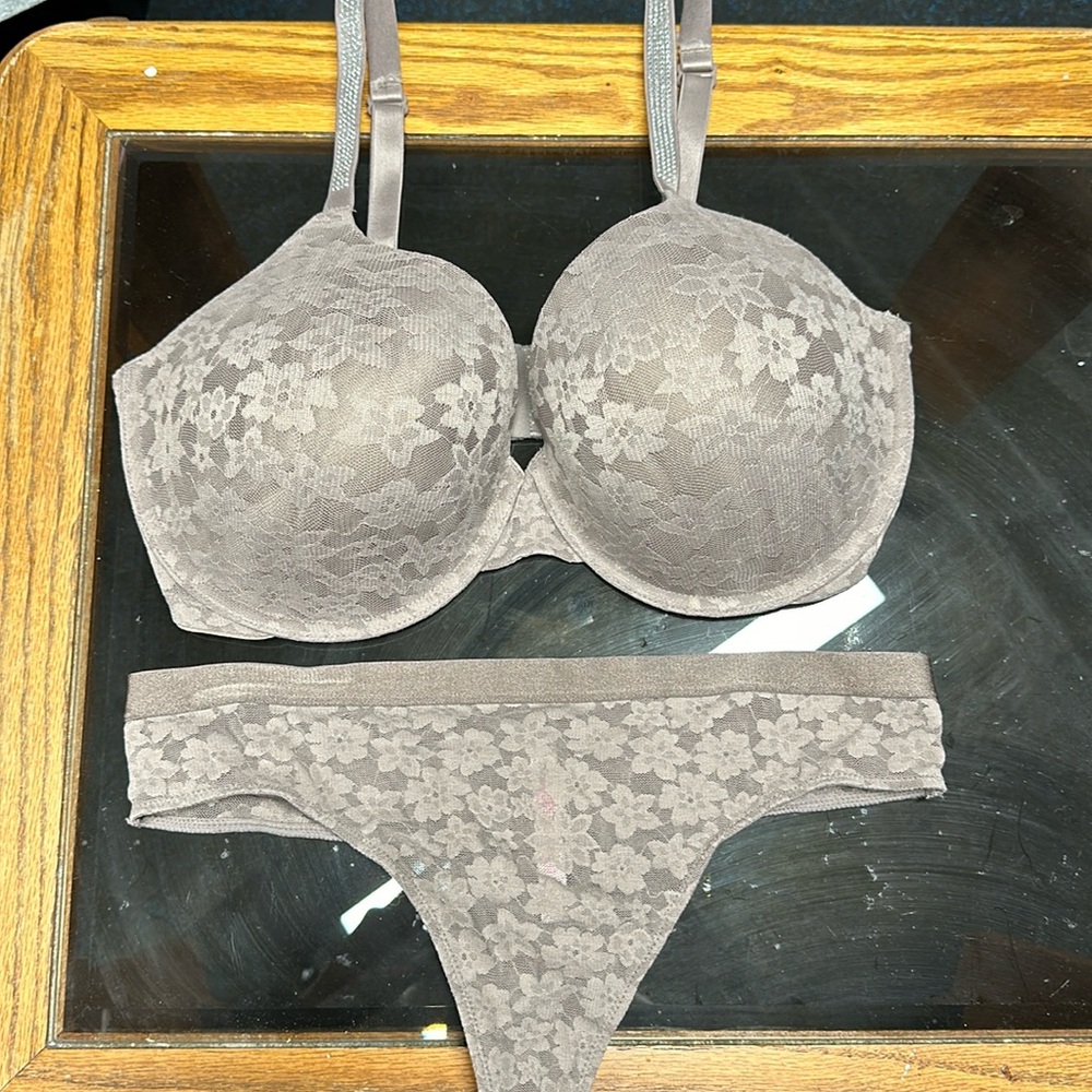 PINK by Victoria’s Secret Bra/Panties Set